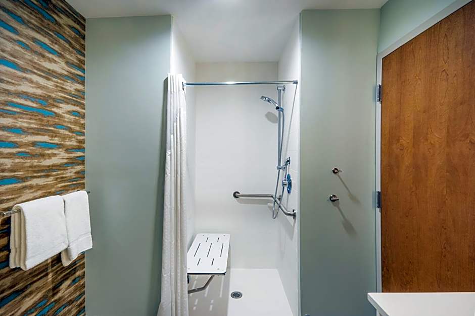 Holiday Inn Express & Suites Greenville SE - Simpsonville By IHG