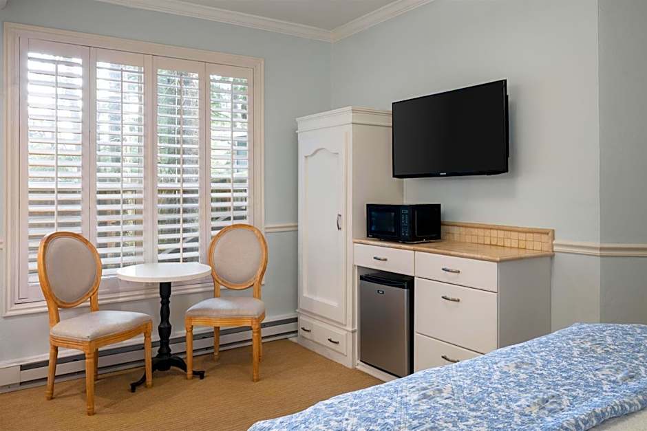 Best Western Grandma's Feather Bed