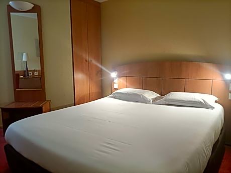 Double Room with One Double Bed