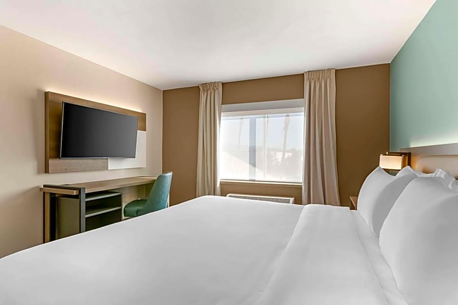 Comfort Suites At Tucson Mall