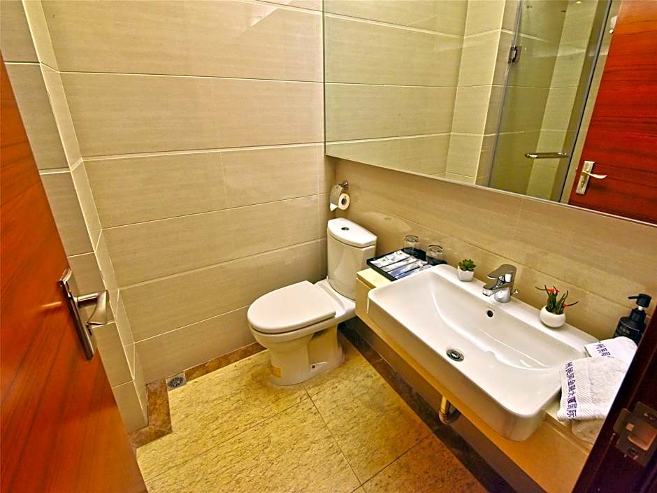 East International Apartment (Civil Financial Center Branch)