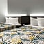 Home 6 Motel