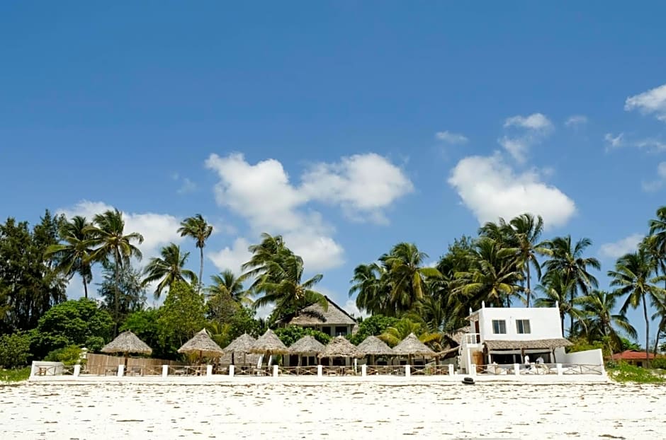 Makuti Beach Bungalows