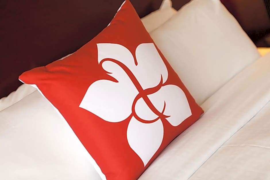 Chateau Lacombe Hotel