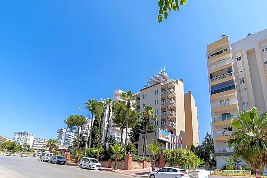 Lara Dinc Hotel