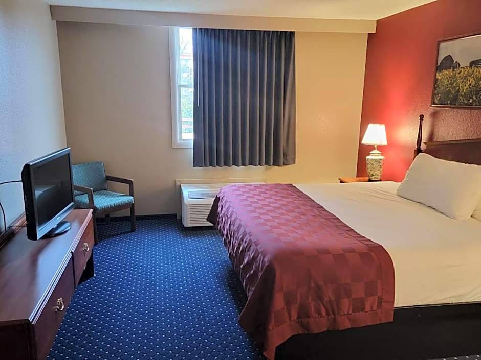 Ramada by Wyndham Angola/Fremont Area
