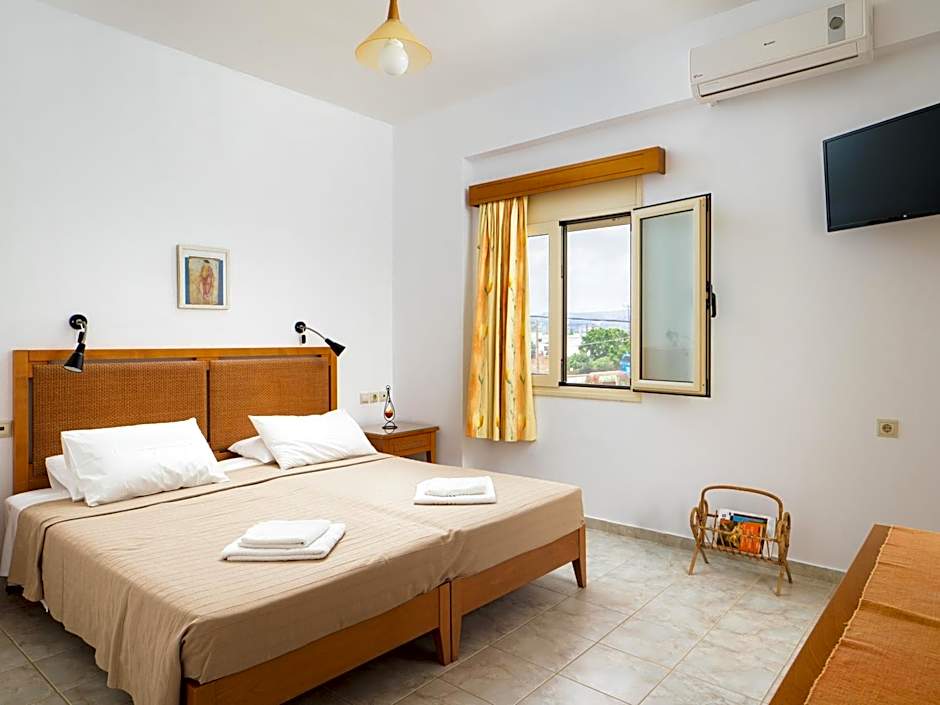 Fotis Studios Apartments