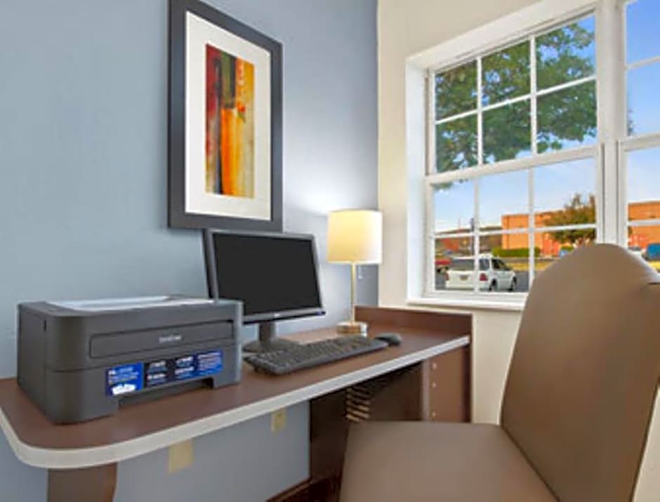 Microtel Inn & Suites - Greenville