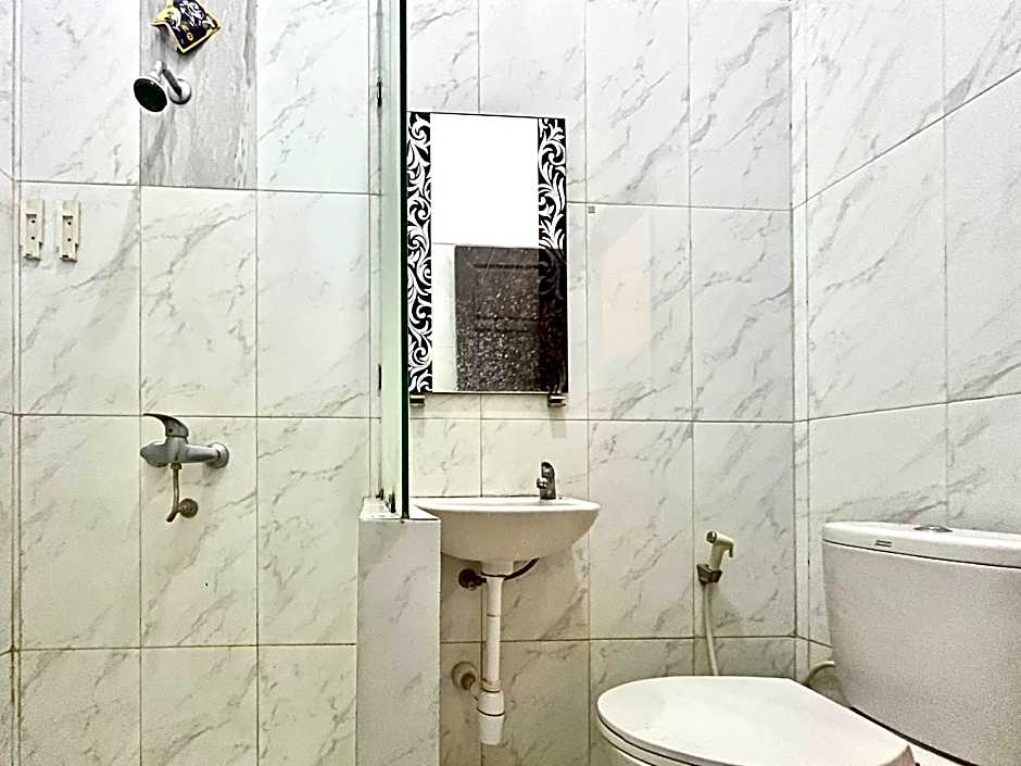 D Maktab Syariah Mitra RedDoorz Malang