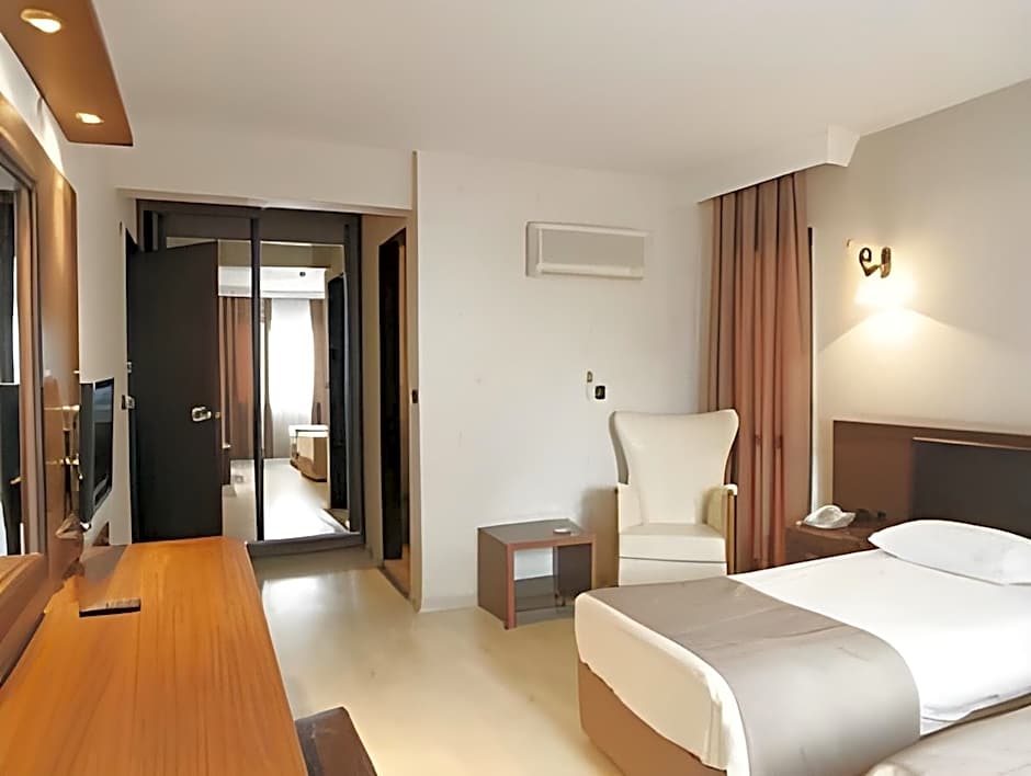 Ustun Hotel Alsancak