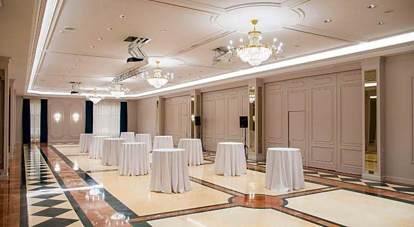 Radisson Hotel Astana