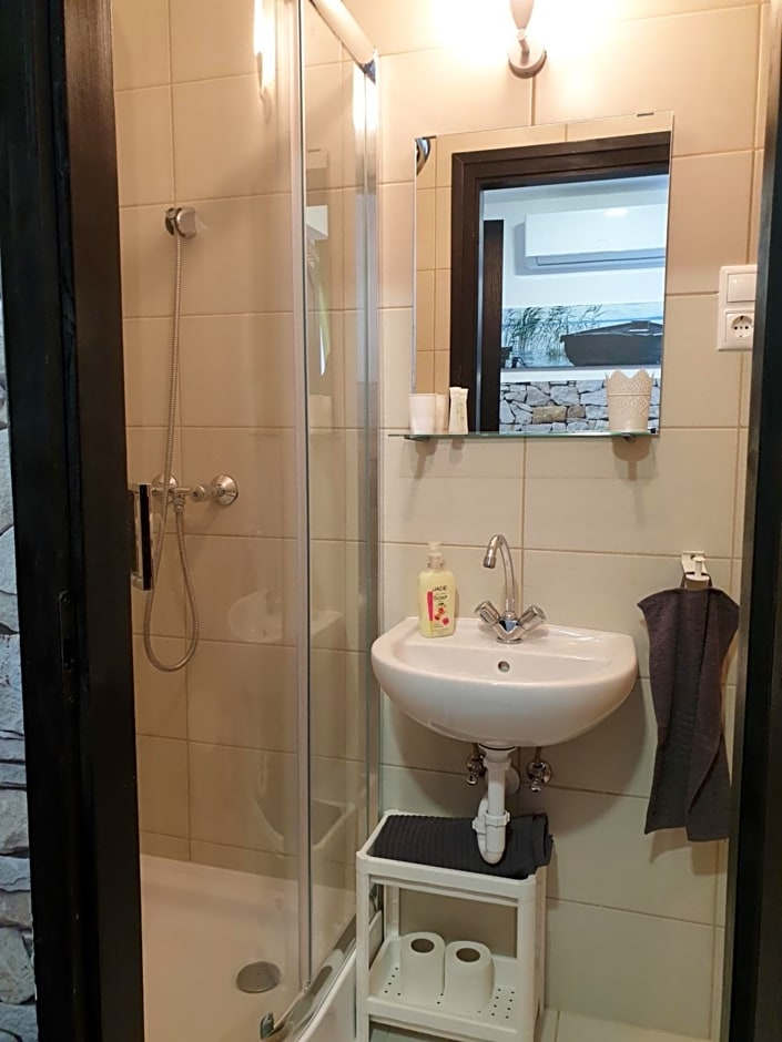 Kid Família Panzió Balatonszárszó