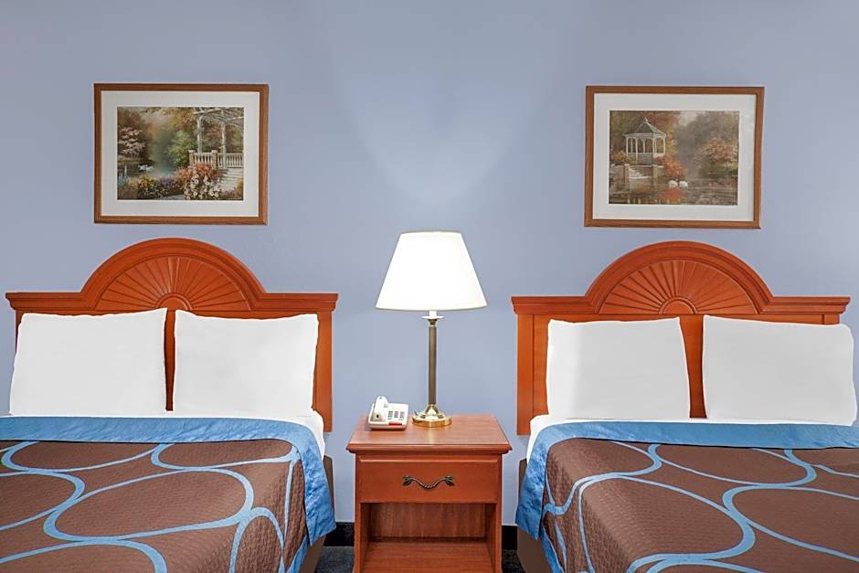 Super 8 by Wyndham Middletown