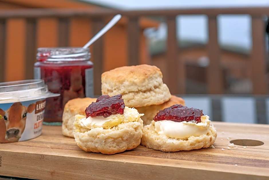 52 Meadow View with Hot Tub available as an additional add on