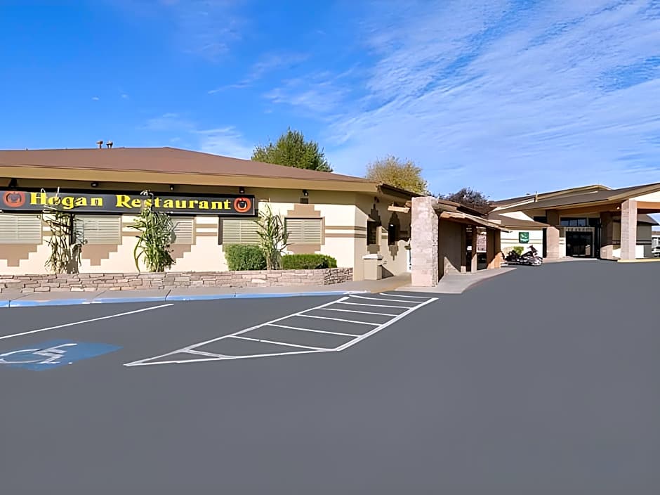 NavajoLand Hotel