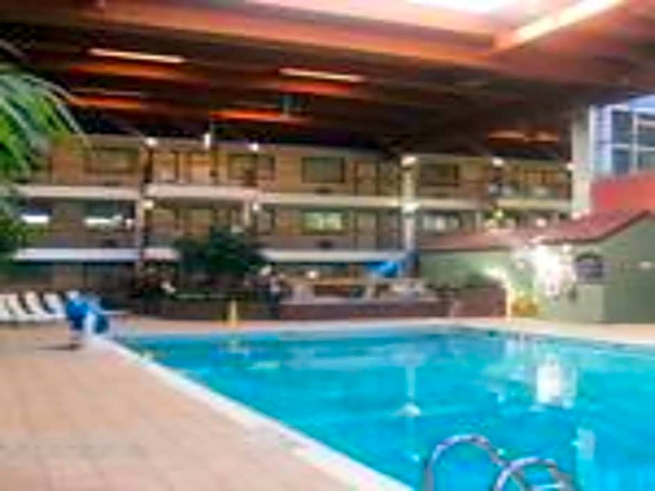 Ramada by Wyndham Beaver Falls