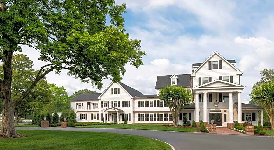 The Oaks Waterfront Hotel