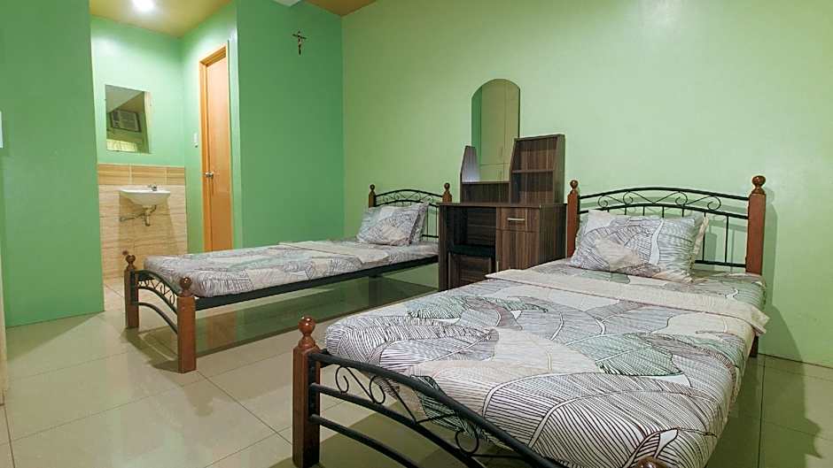 CM Apartelle Iloilo International Airport by RedDoorz