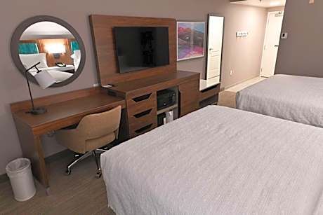 2 Queen Beds Nonsmoking