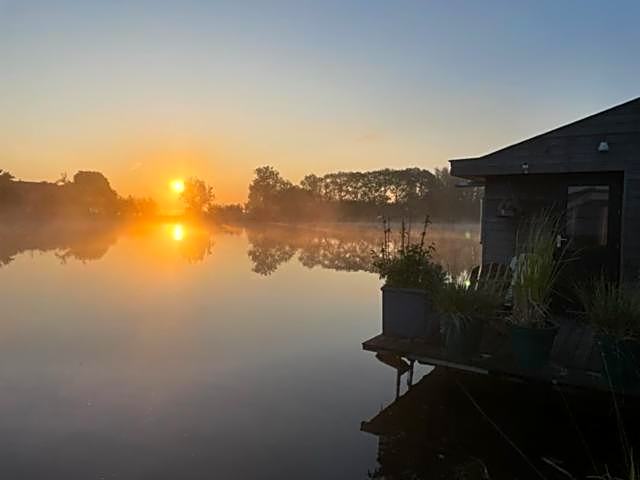 Aangenaam op de Rijn, woonboot, inclusief privé sauna