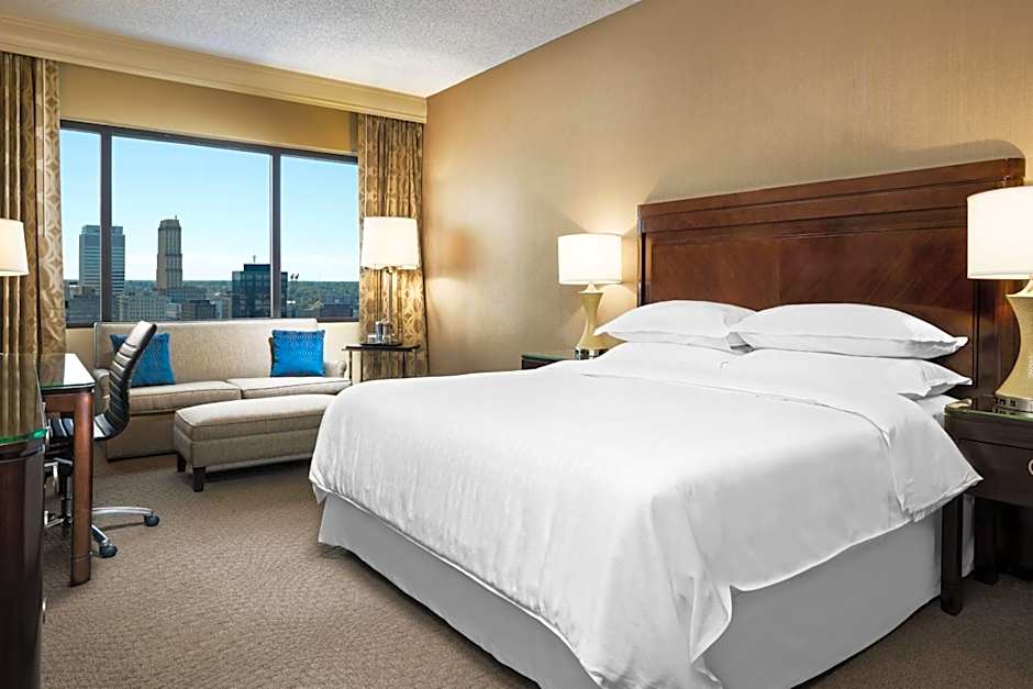 Memphis Riverline Hotel