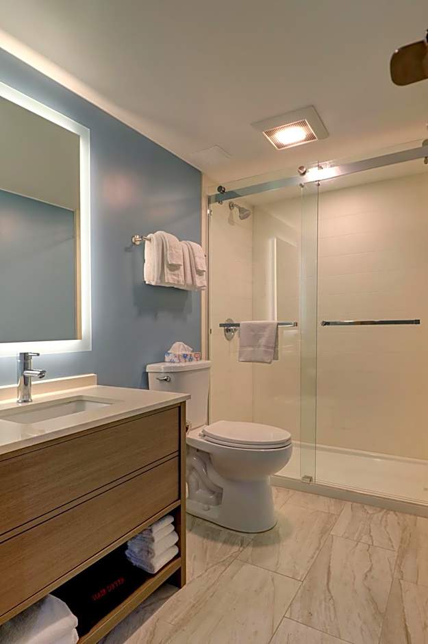 Yankee Clipper Inn, SureStay Collection by Best Western