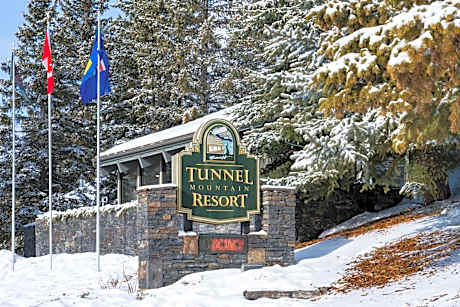 Tunnel Mountain Resort