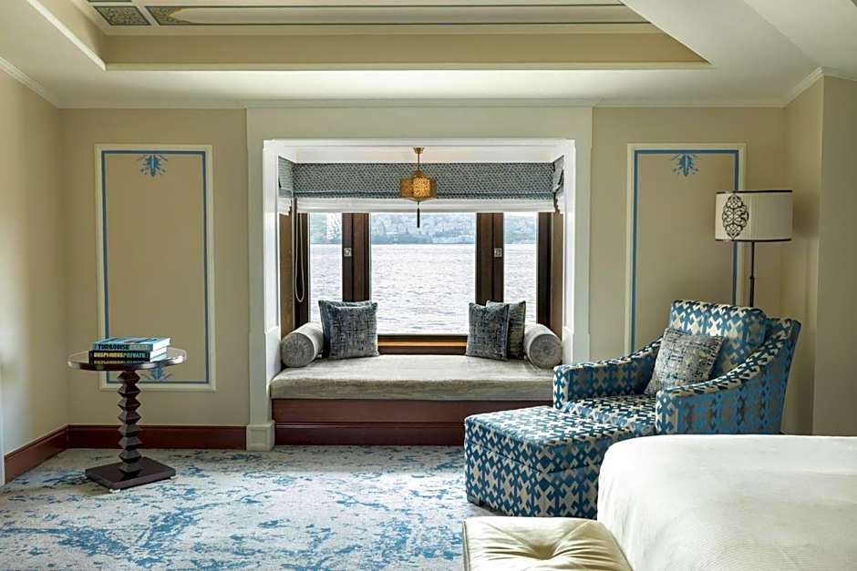 Four Seasons Hotel Istanbul At The Bosphorus