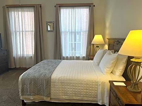 Studio with Sofa Bed