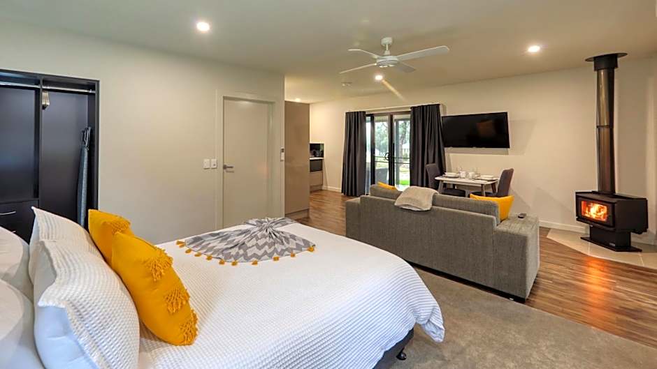 Quaffers on Storm King