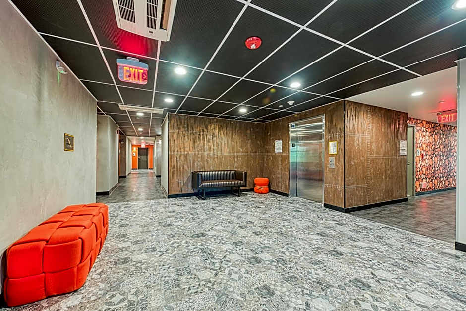 Hotel Lexen Newhall & Santa Clarita - Near Six Flags Magic Mountain