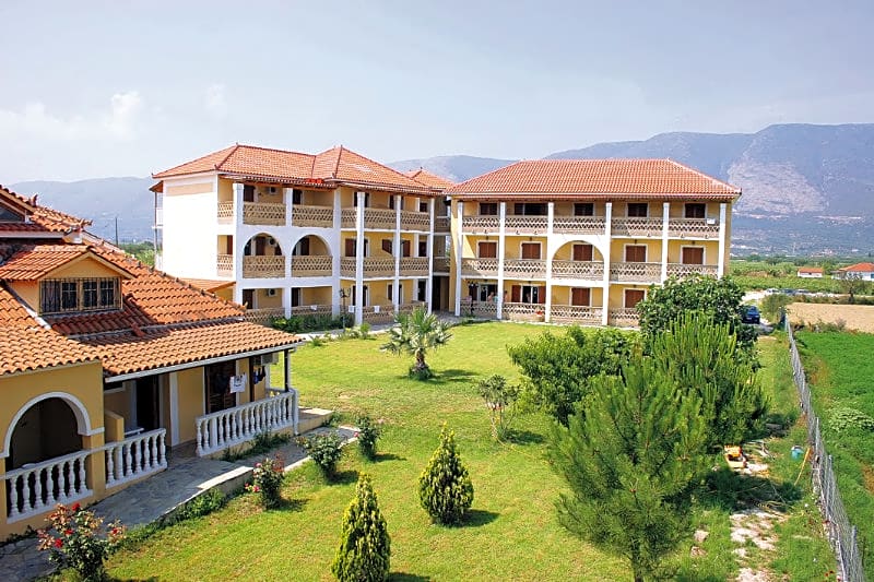 Elpida Hotel