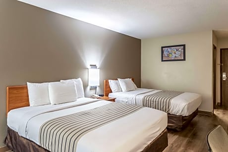 2 Queen Beds, Senior Room, Nonsmoking