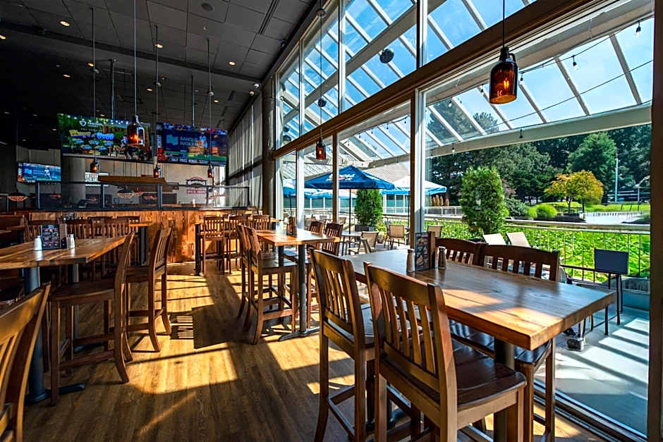 Coast Chilliwack Hotel