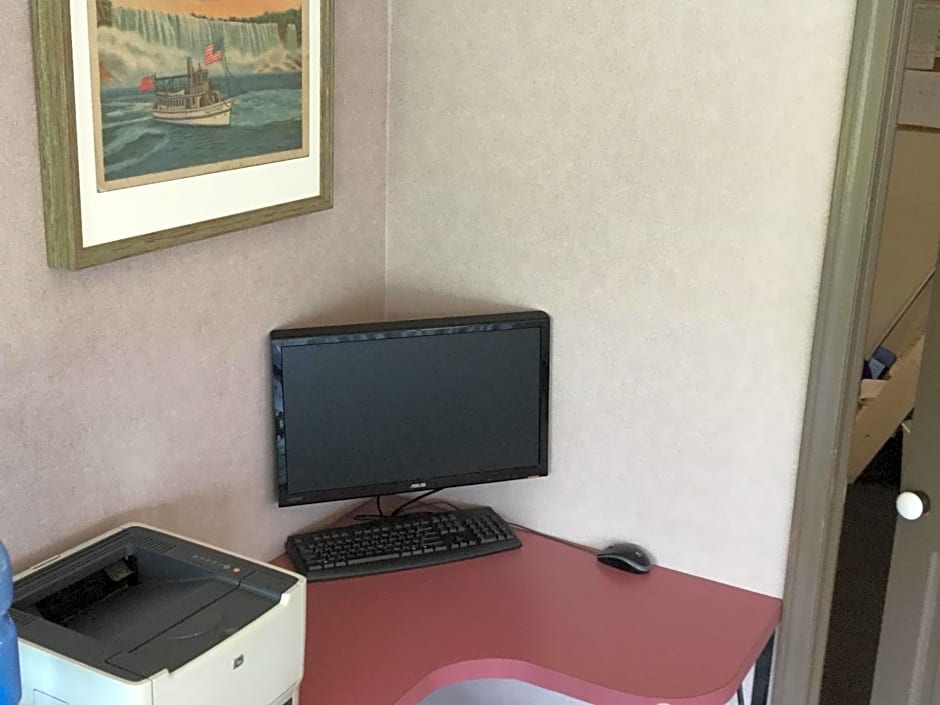 Econo Lodge Buffalo South