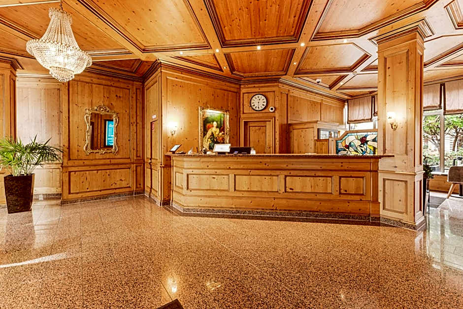 King's Hotel Center Superior