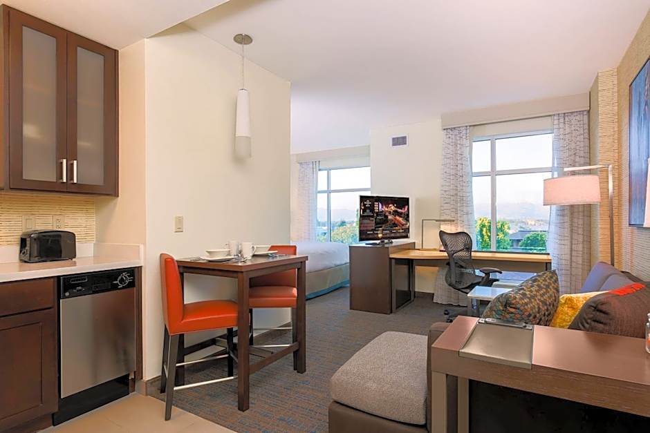 Residence Inn by Marriott San Jose Airport