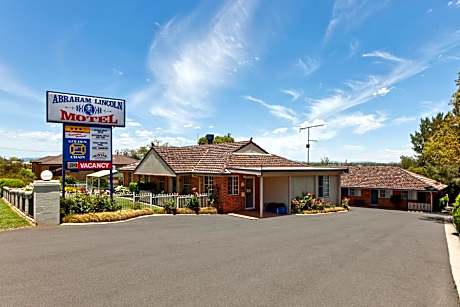 Abraham Lincoln Motel