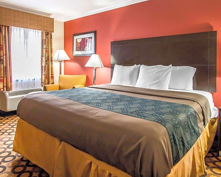 Econo Lodge Richmond Hill