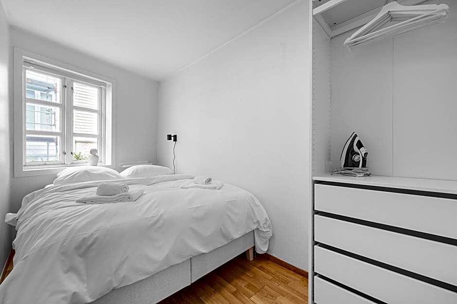 Homerentals Apartments - Behind Bryggen & historic cobblestone streets - 2 Floor renovated from february 2025