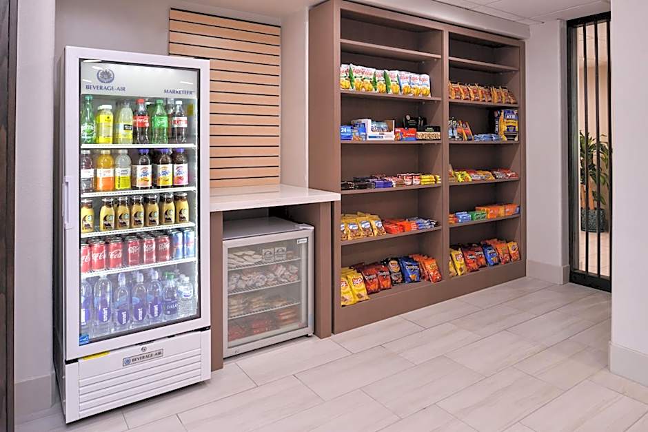 Holiday Inn Express Hotel & Suites Elgin By IHG