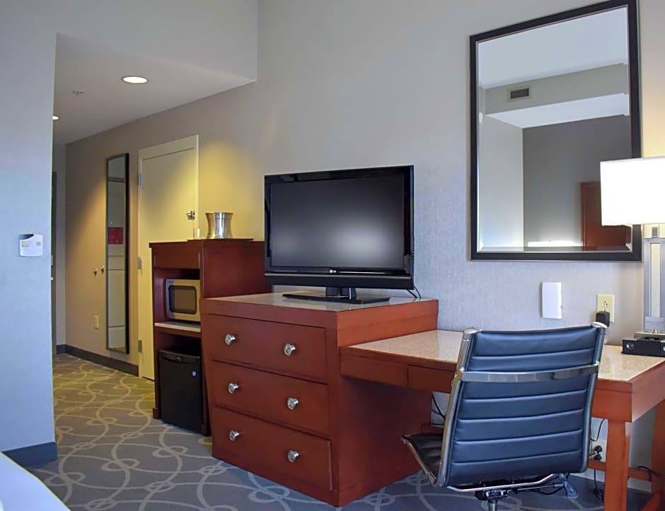 DoubleTree by Hilton Hotel Asheville - Biltmore