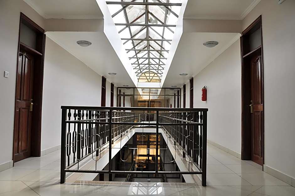 Rich Hotel