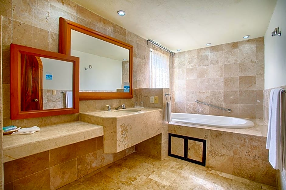 Hotel Garza Canela