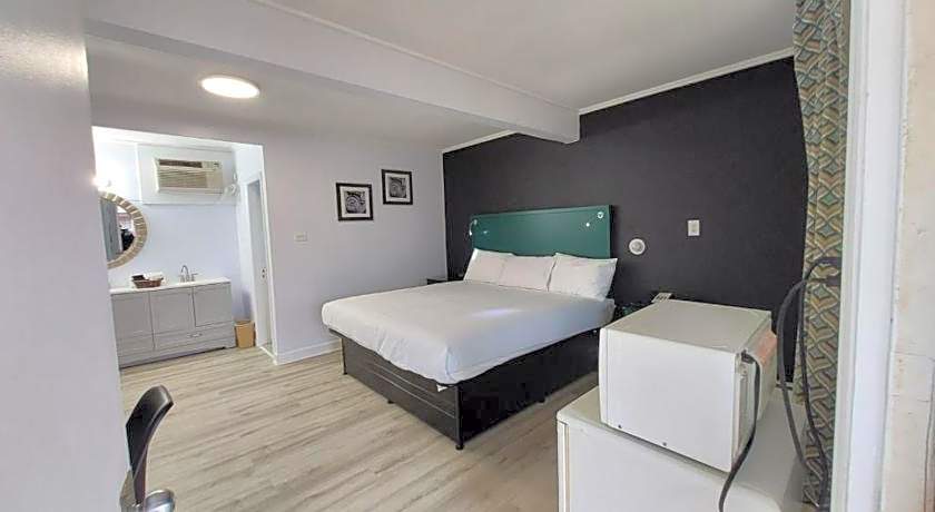 Village Motel by OYO