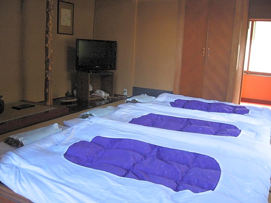 Maruka Ryokan