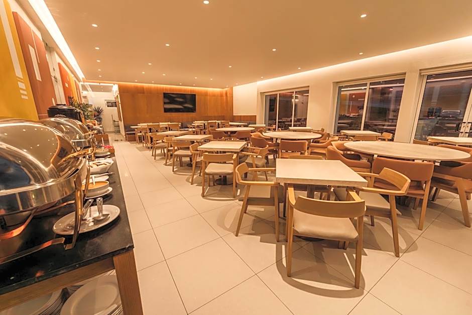 Comfort Inn Monterrey Valle