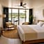 Hotel On The Cay