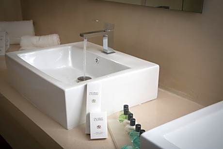 Suite with Mountain View