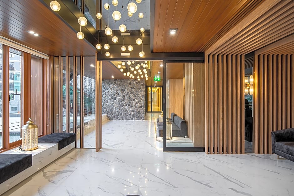 Orion Hotel and Residence